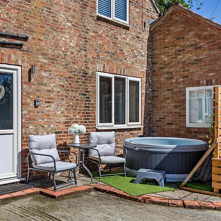 Дом отдыха 2 Bed In Leppington 96260 *