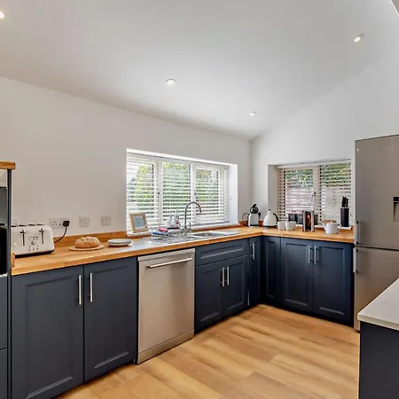 2 Bed In Malton Oc-96260 Holiday home